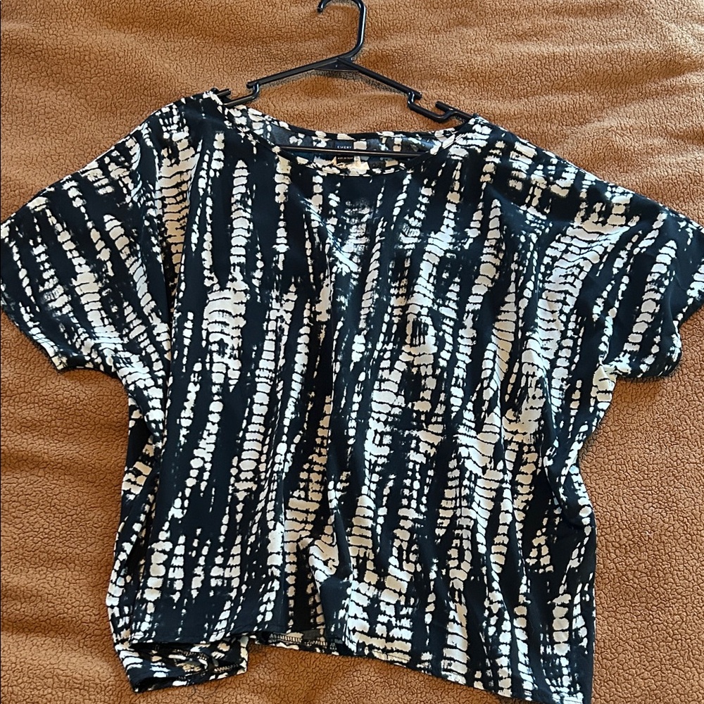 Navy and White Women's Top - Picture 3 of 9